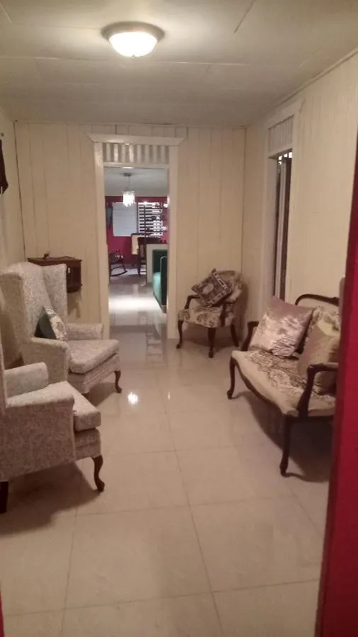 Classic House, Modern Spaces Baní